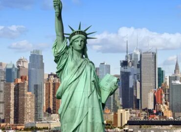 depositphotos_3958211-stock-photo-new-york-cityscape-tourism-concept